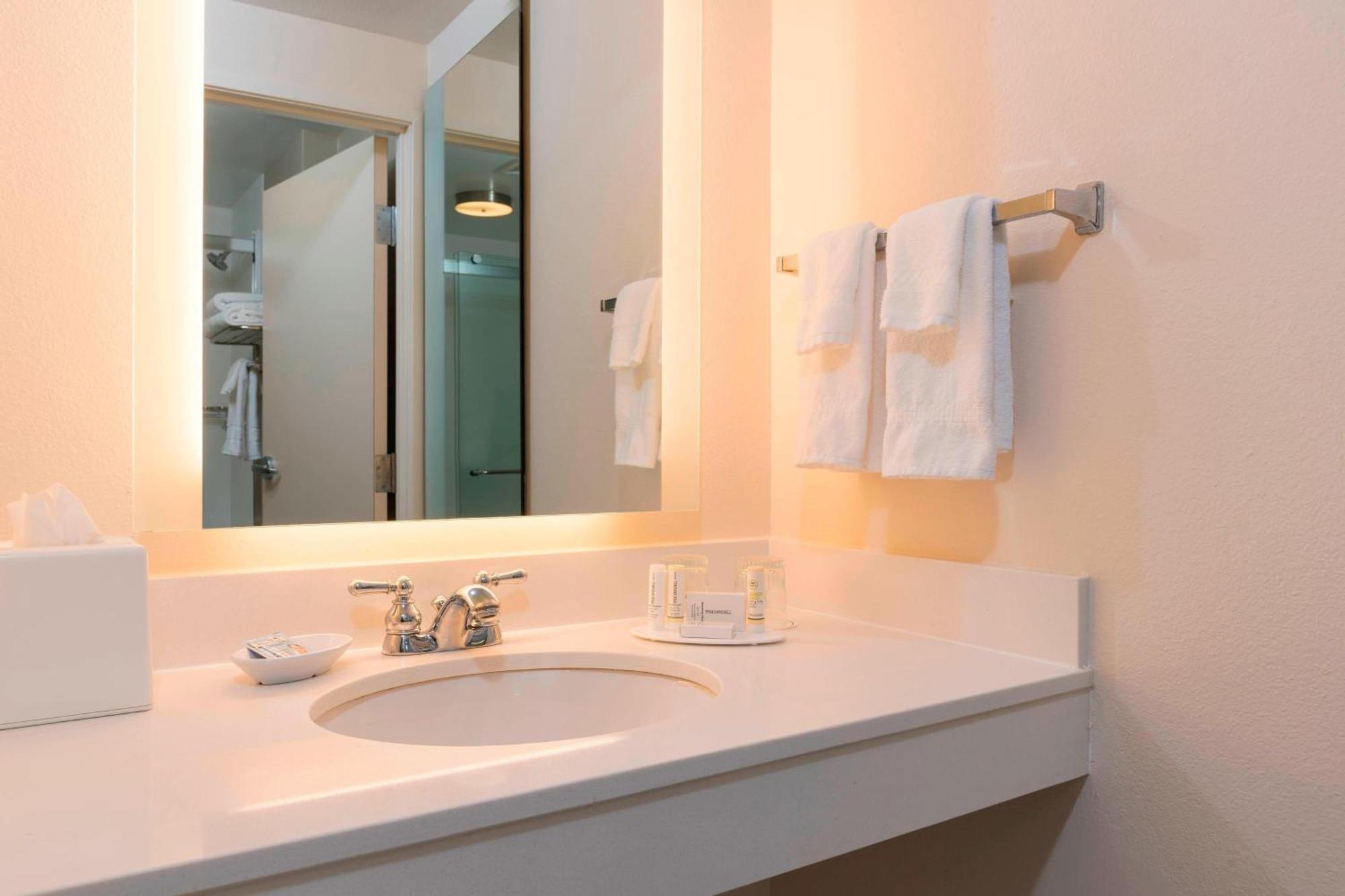 Hotel Springhill North Grand Rapids