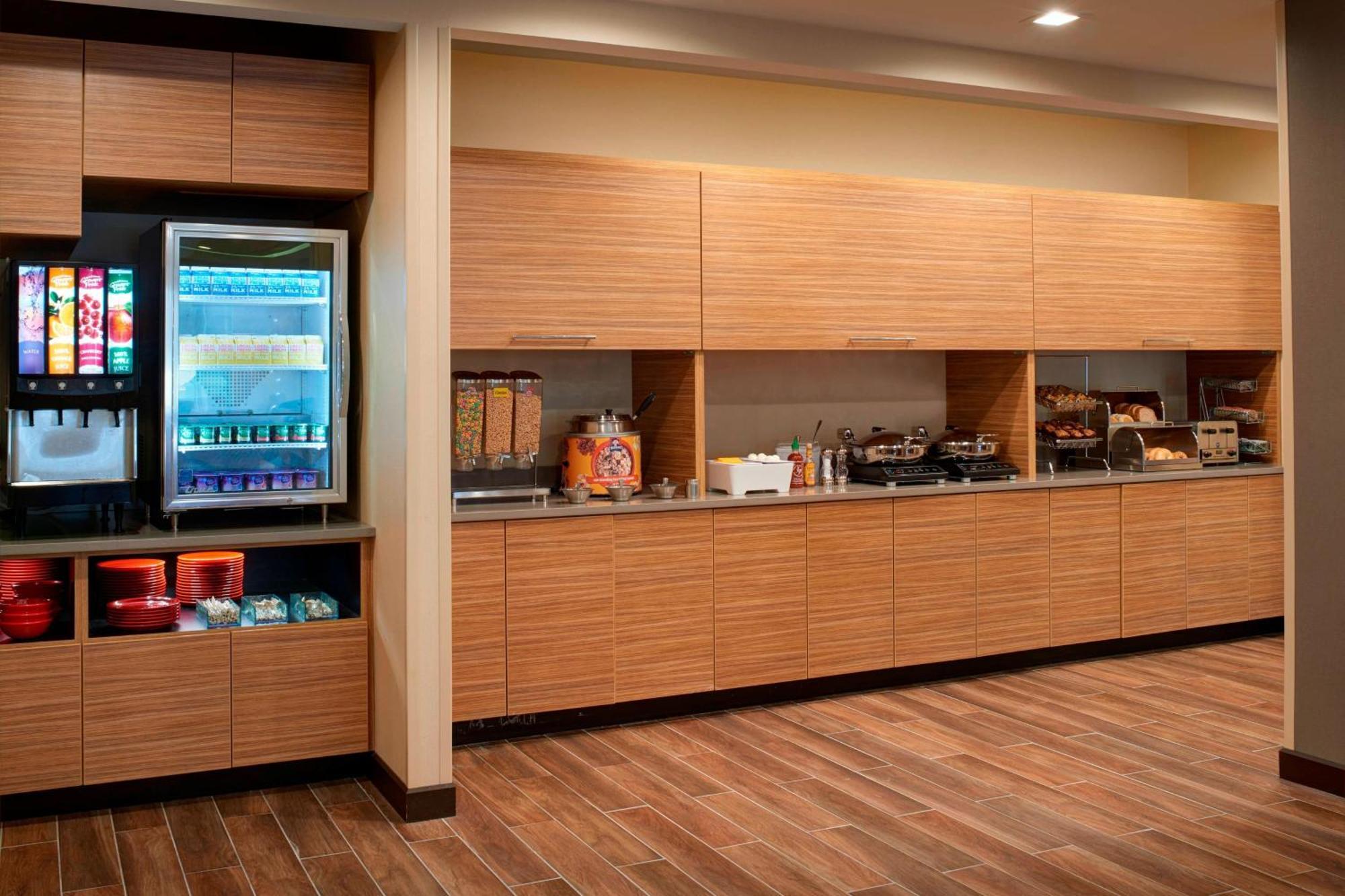 Hotel Towneplace By Marriott Airport 3*