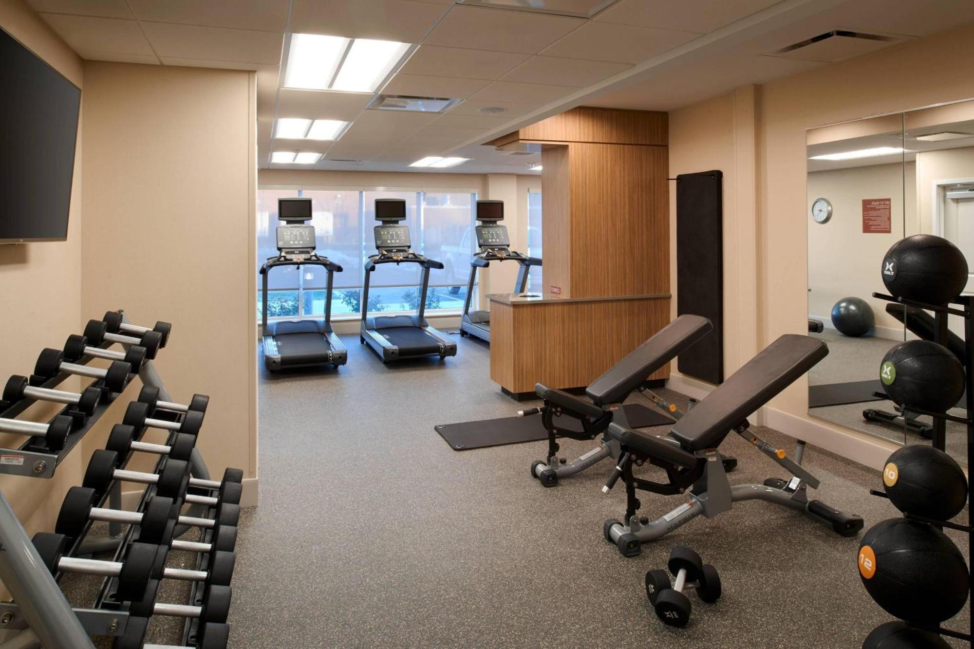 Towneplace By Marriott Airport Hotel 3*