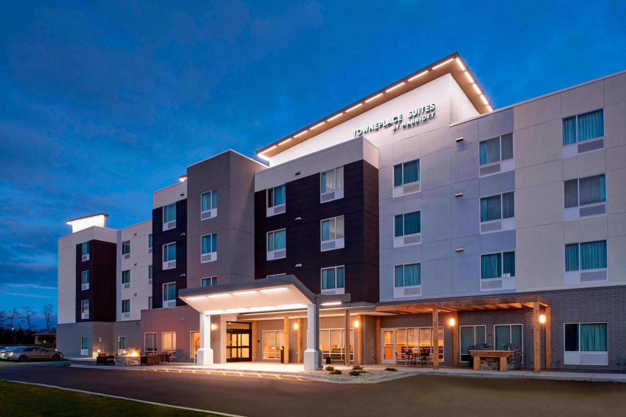 Hotel Towneplace By Marriott Airport 3*