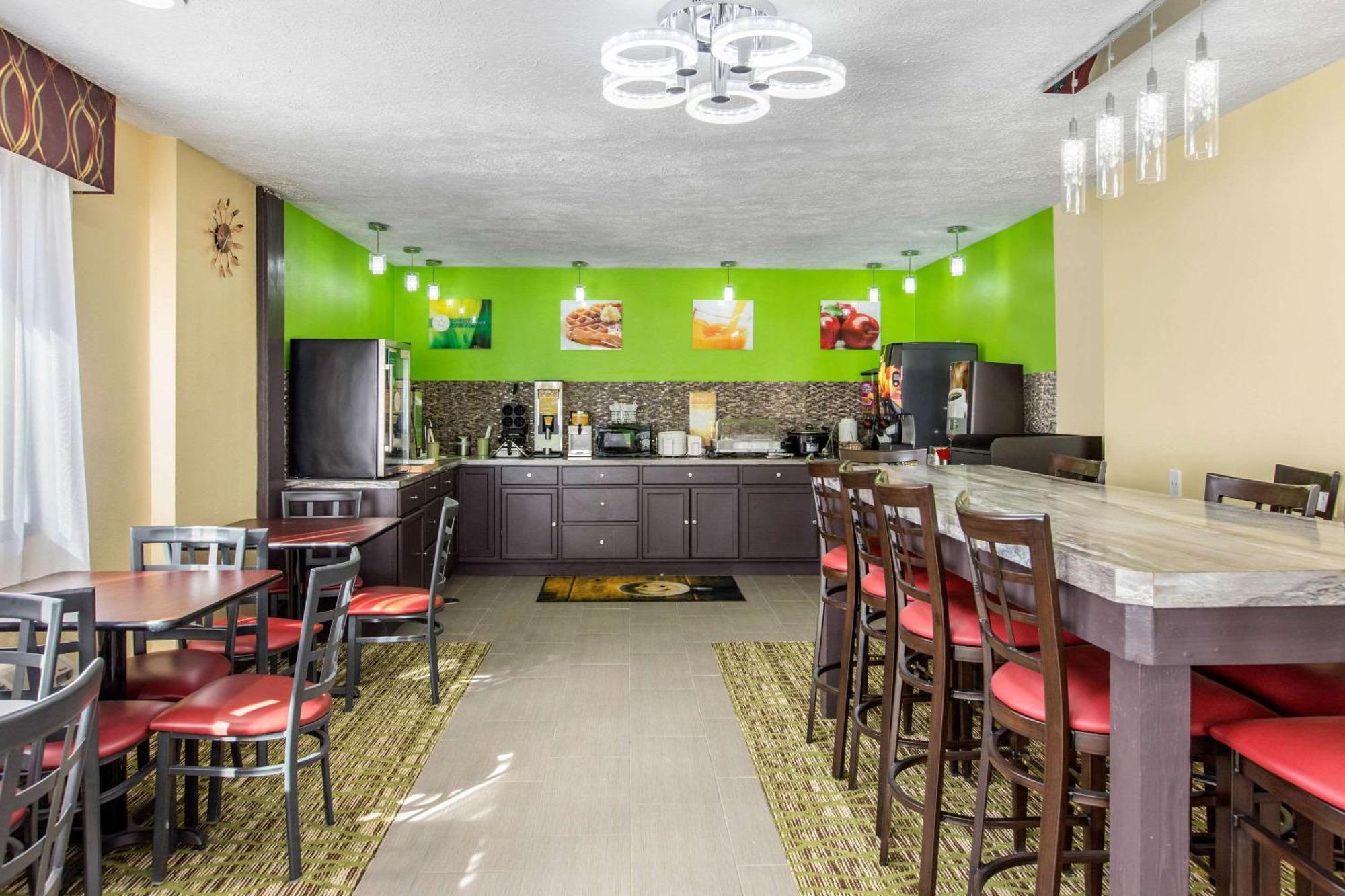 Quality Near Downtown 2*
