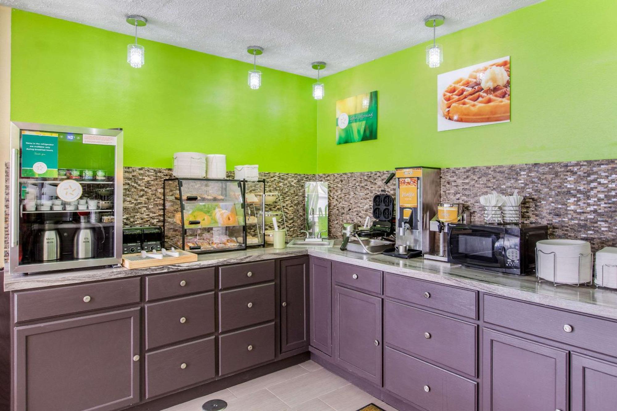 Inn Quality Near Downtown Grand Rapids