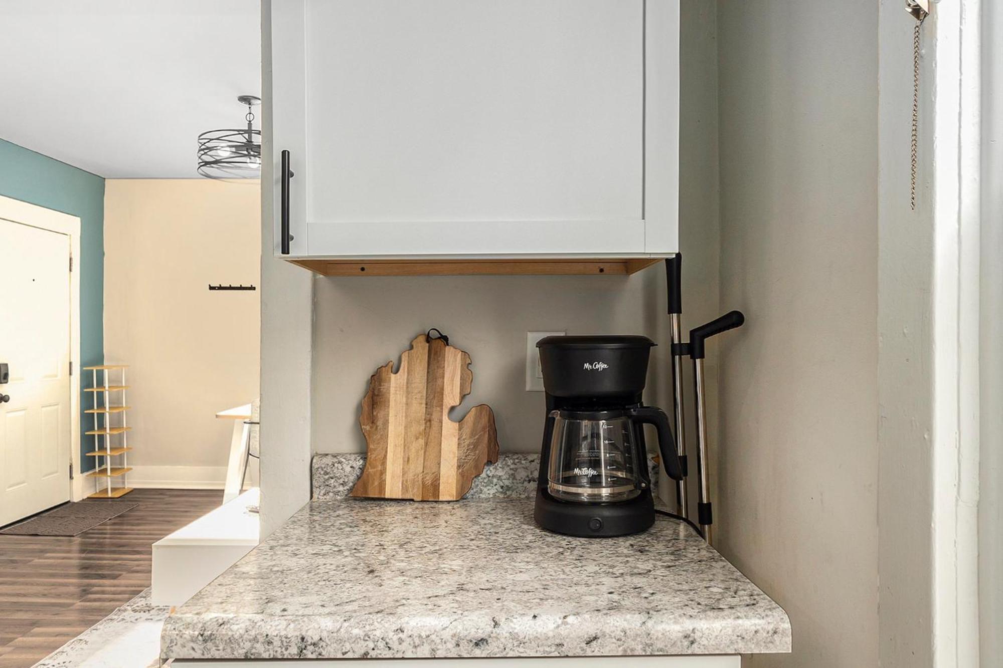 The Metropolitan Manor-new Corporate Downtown Apartment Grand Rapids