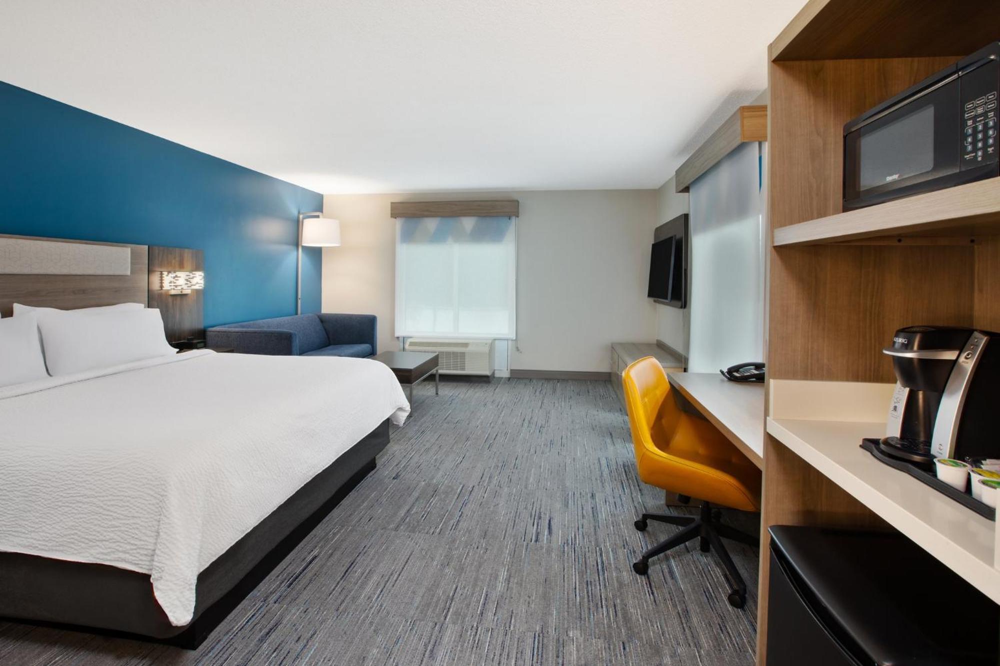 Express & Grand Rapids-north By Ihg Hotel Grand Rapids