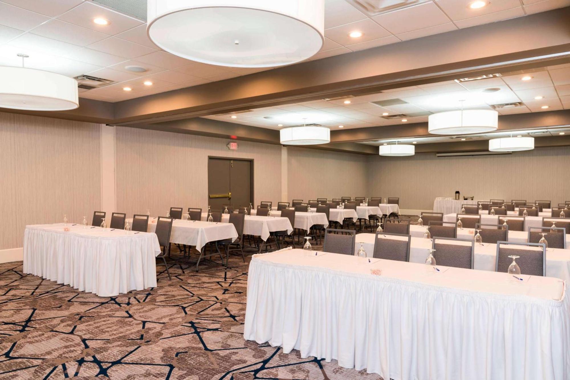 Sonesta Airport 3* Grand Rapids