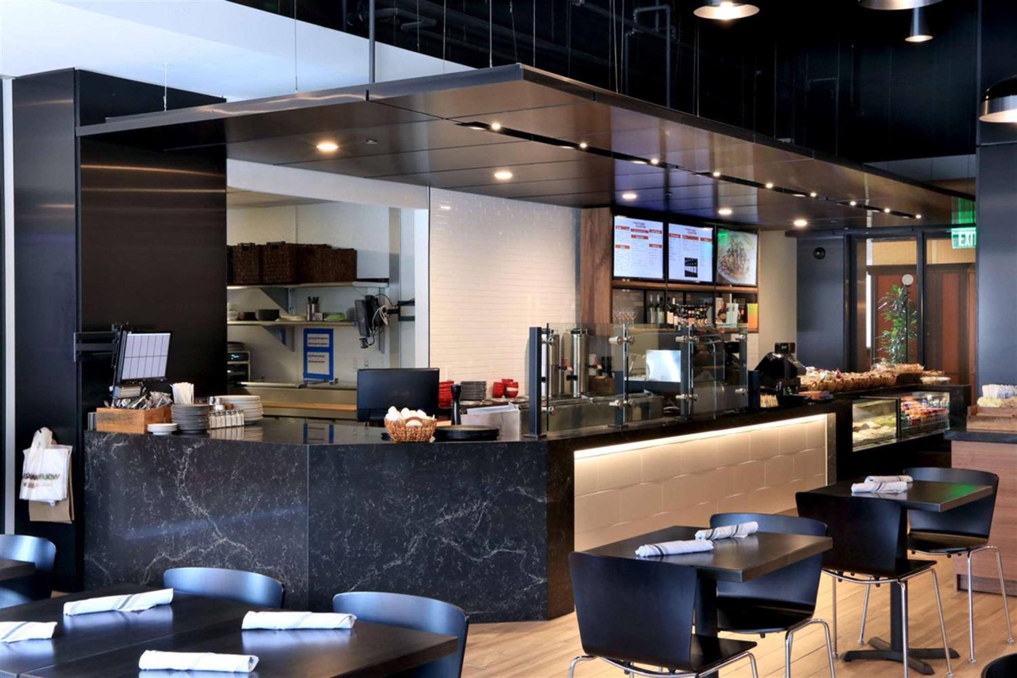 Amway Grand Plaza Hotel, Curio Collection By Hilton Hotel 4*