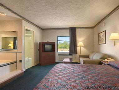Quality Near Downtown 2*