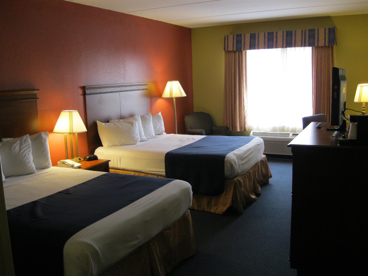 Hotel Western Executive & Grand Rapids