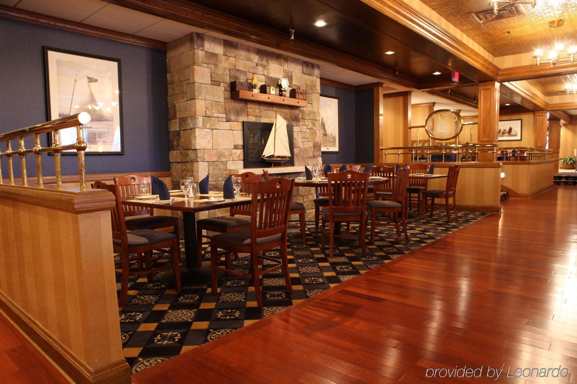Doubletree By Hilton Airport Grand Rapids