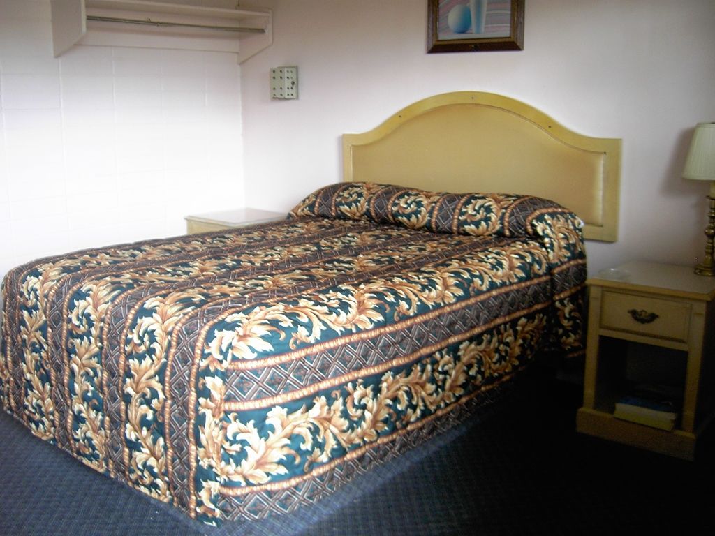Brikcrete Wyoming Hotel Grand Rapids