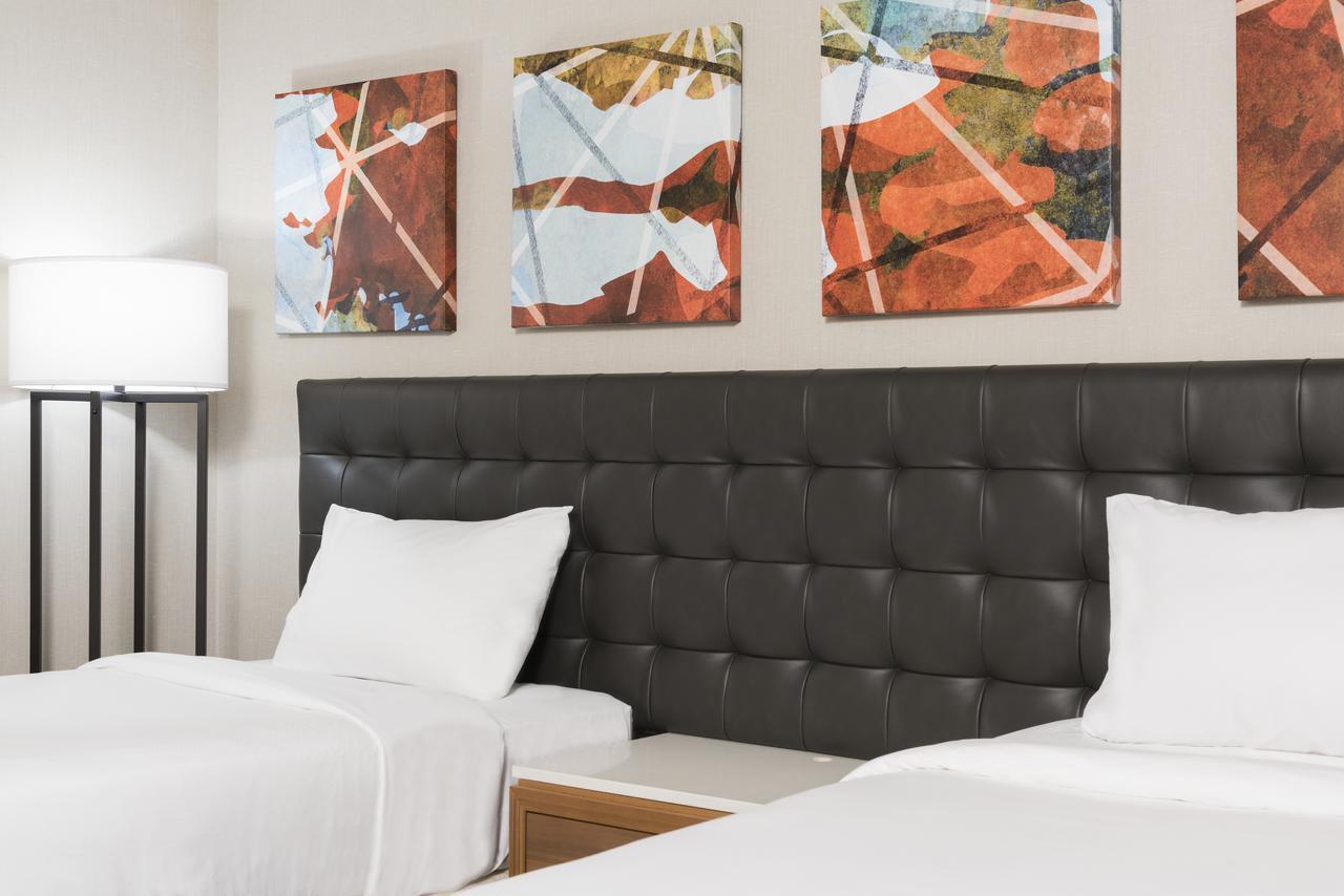 Hotel Sonesta Airport 3*