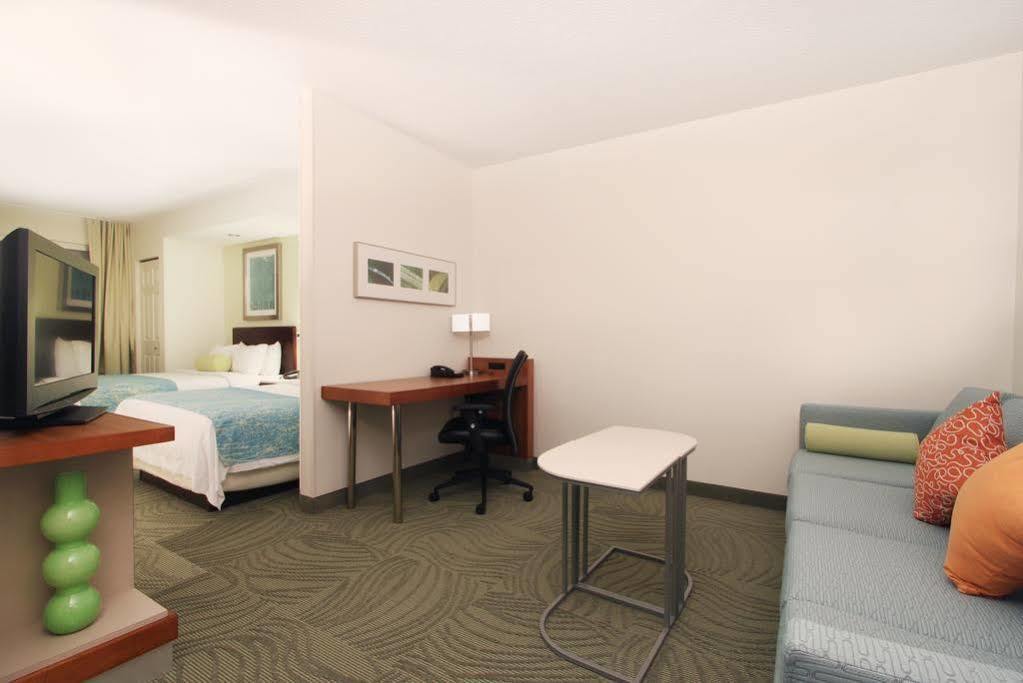 Hotel Springhill North 3*