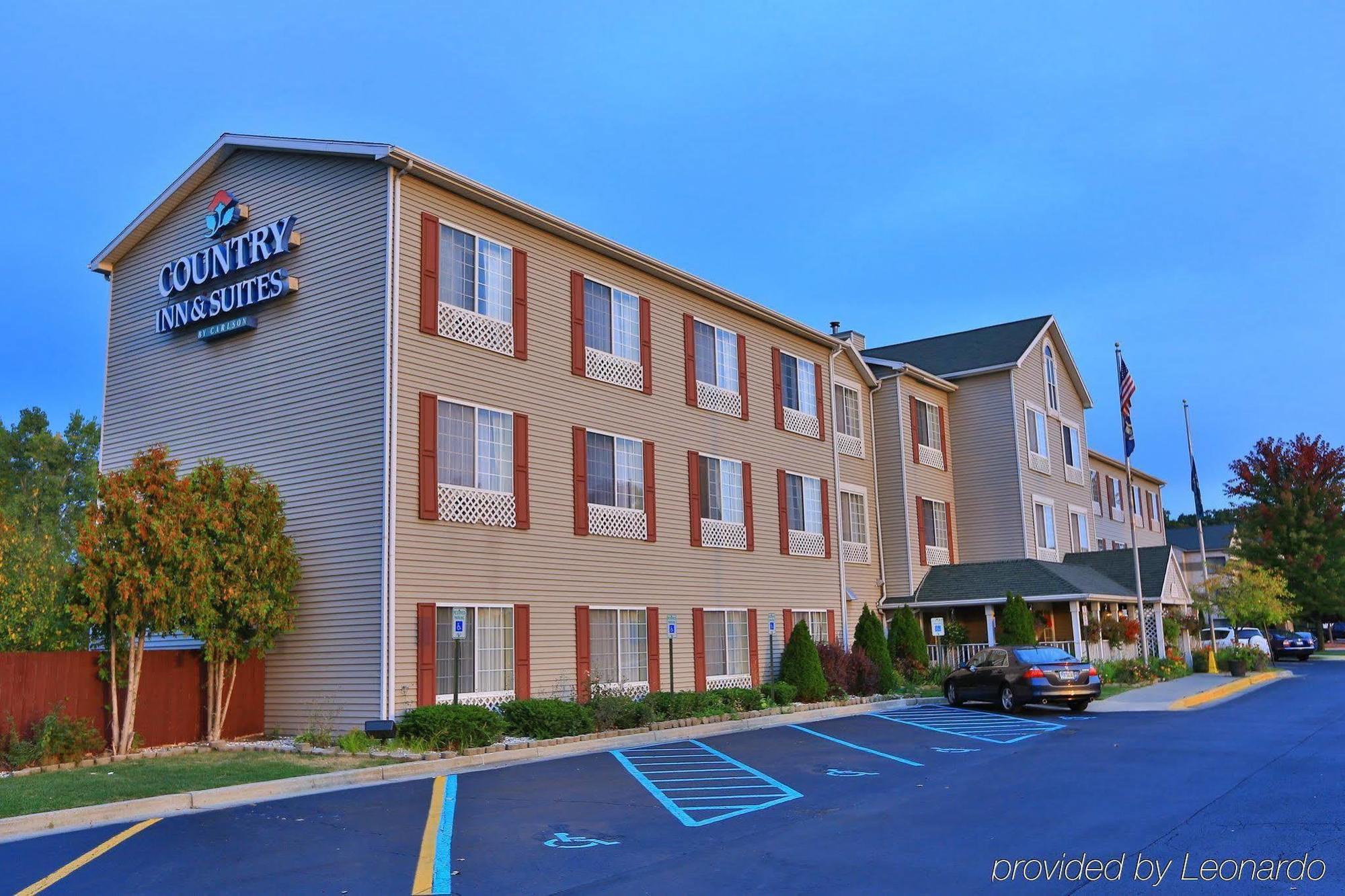 Country & By Radisson, Airport, Mi Grand Rapids