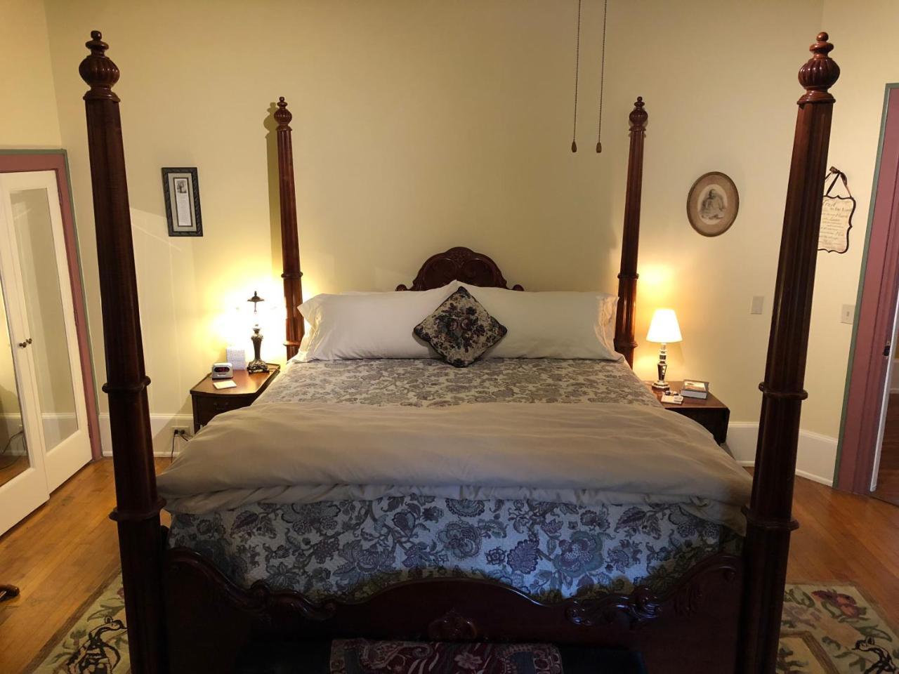 The Parsonage Bed & Breakfast Grand Rapids