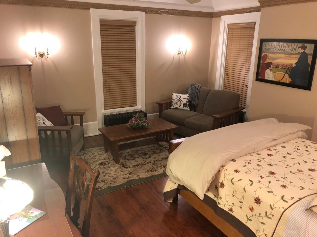Bed & Breakfast The Parsonage 2*