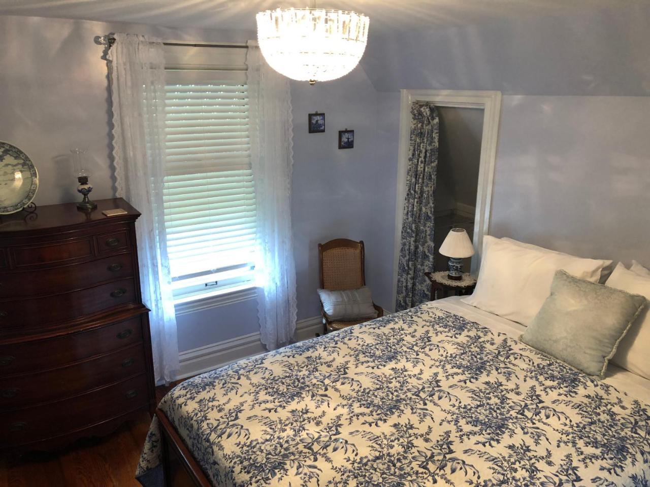 Bed & Breakfast The Parsonage 2*