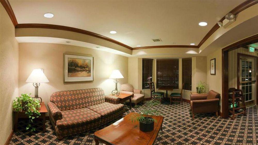 Staybridge Grand Rapids-kentwood By Ihg Hotel 3*