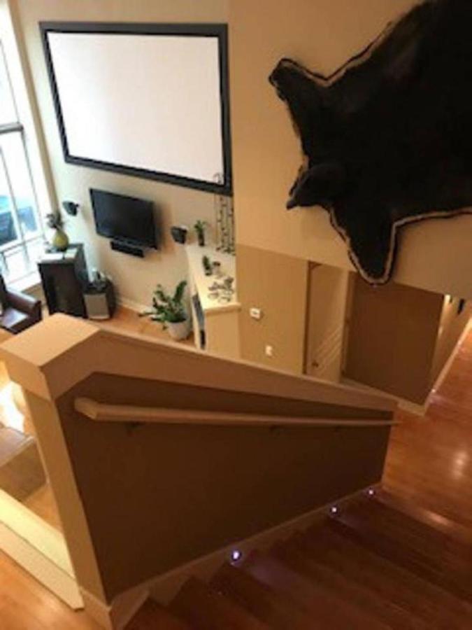 Apartment Luxury 2 Story Loft *