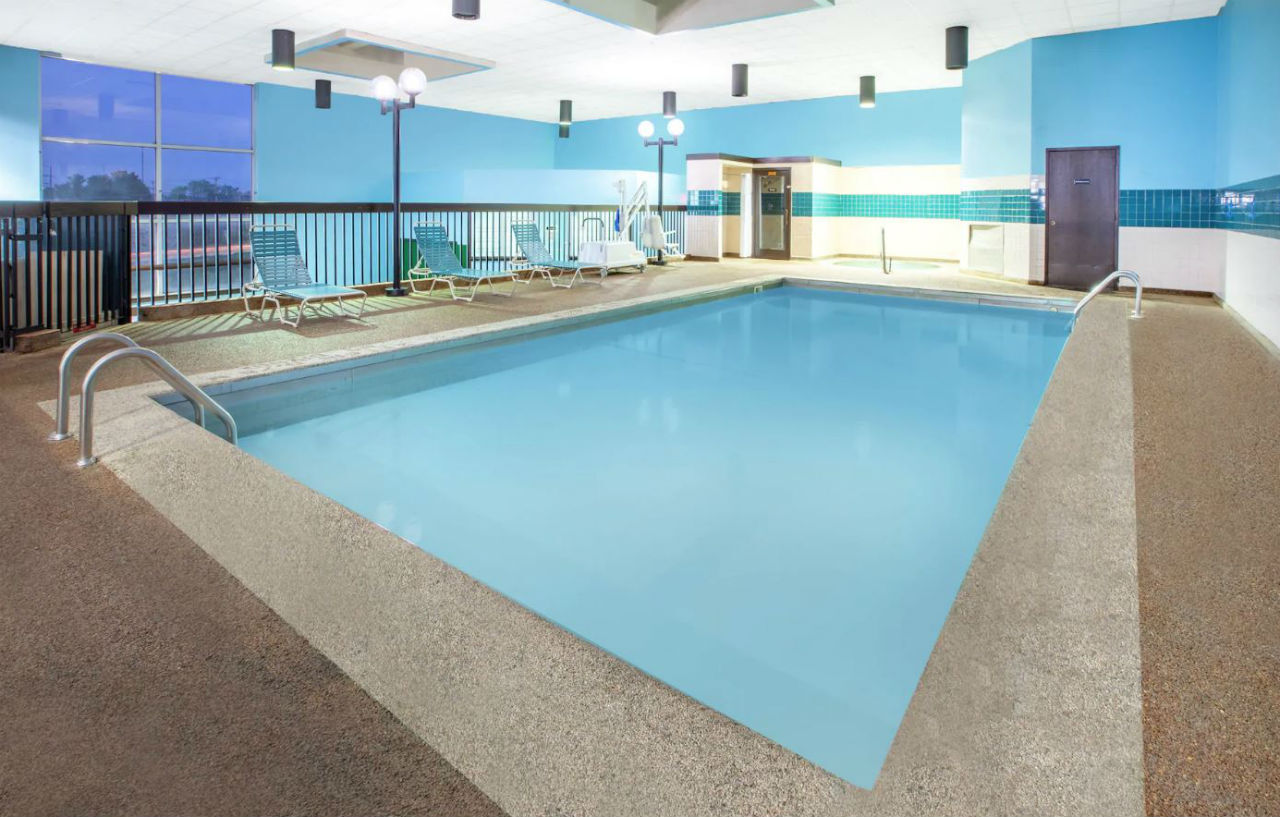 Hotel Baymont By Wyndham Near Downtown 2*