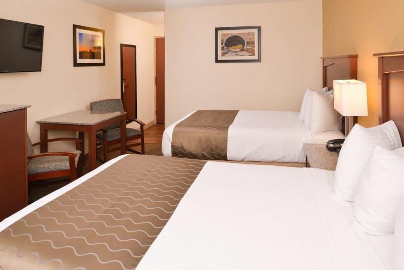 Western Executive & Hotel 3*