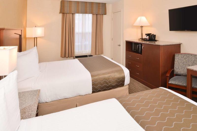 Hotel Western Executive & Grand Rapids